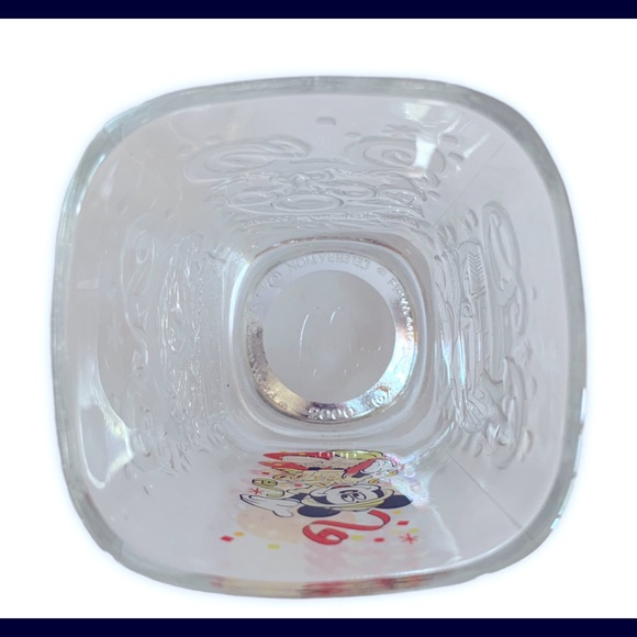 Disney Animal Kingdom 2000 Celebration Glass EUC - Picture 6 of 6